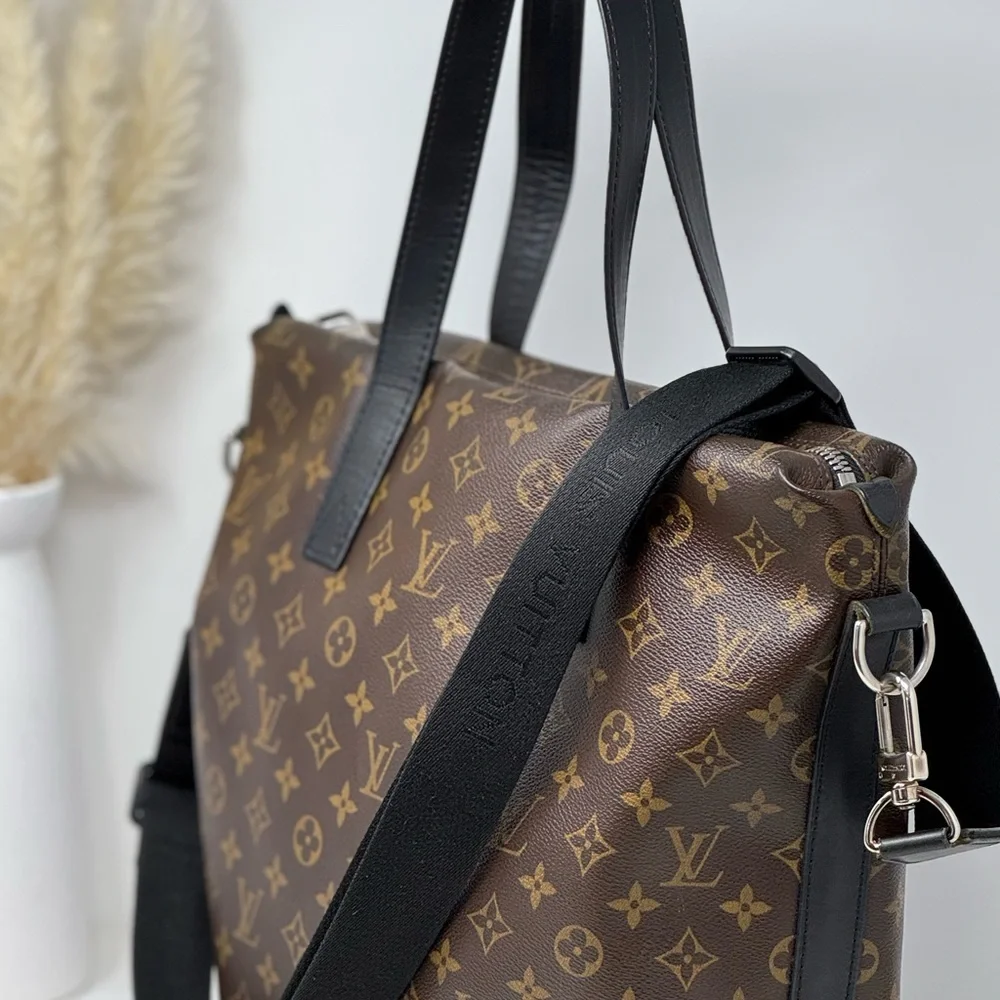 💯Authentic LOUIS VUUTTON Monogram Macassar Canvas Davis Tote Bag